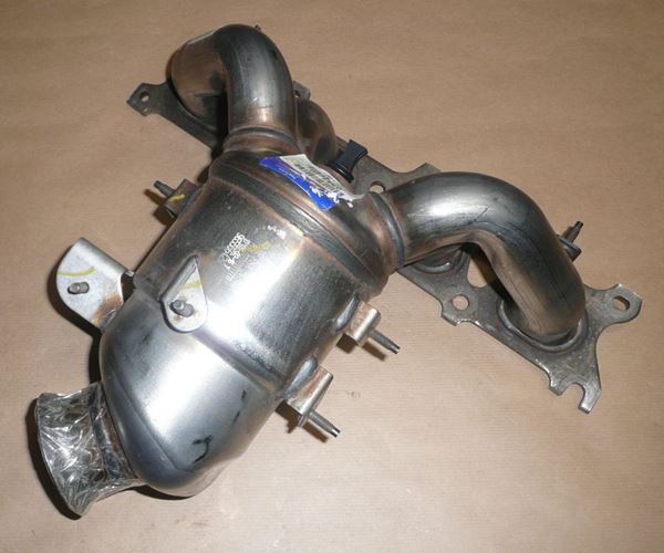 Kolektor wydechowy Citroen C5 II 2.0 16V