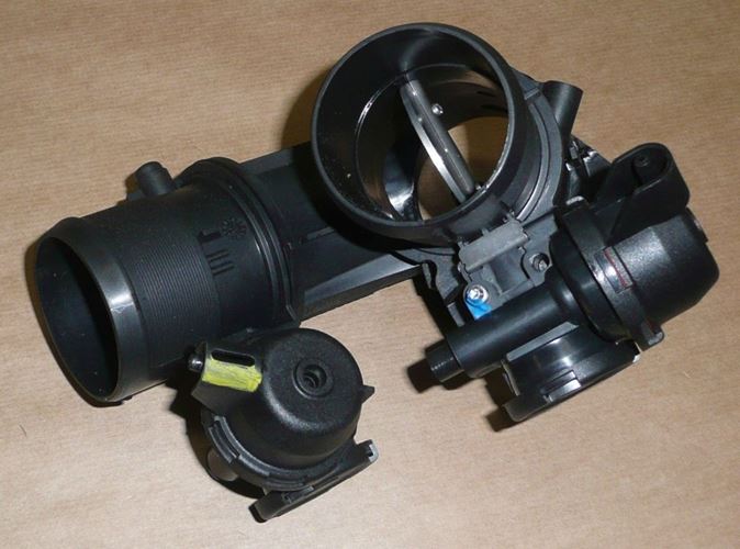 Dozownik powietrza Citroen C5 II Peugeot 407 2.0 HDI