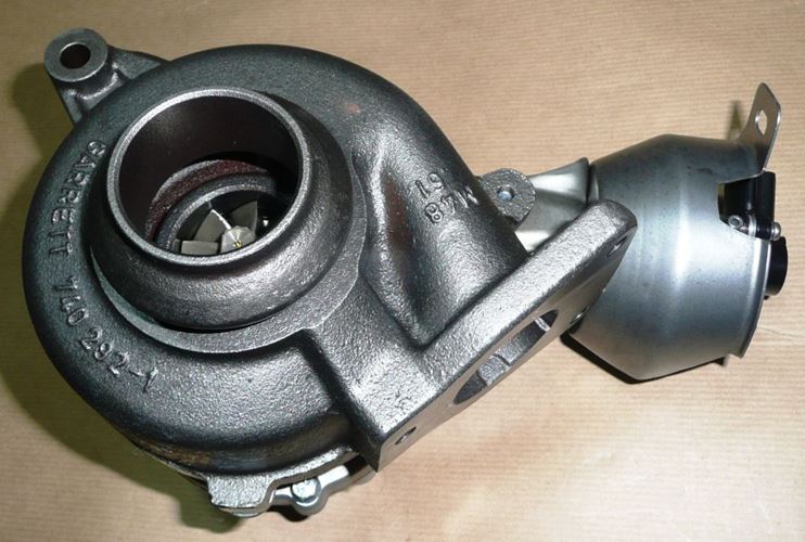 Turbosprężarka Citroen C4 Peugeot 308 407 2.0 Hdi