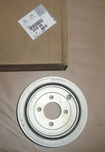 Koło pasowe wału Peugeot 206 307 2.0 16V
