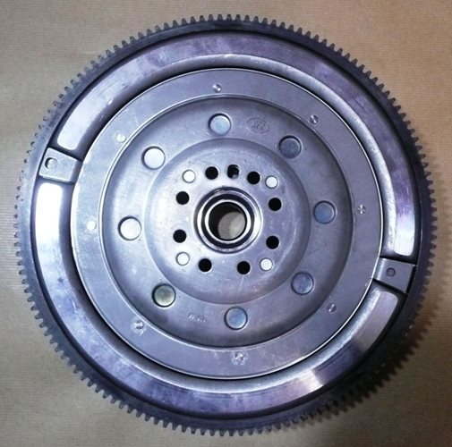 Koło dwumasowe Citroen C5 C8 Peugeot 407 607 2.2 Hdi