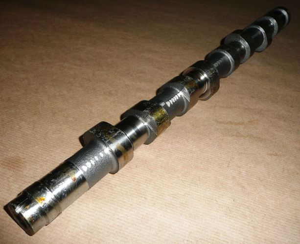 Wałek rozrządu Citroen C4 C5 Peugeot 206 307 2.0 Hdi