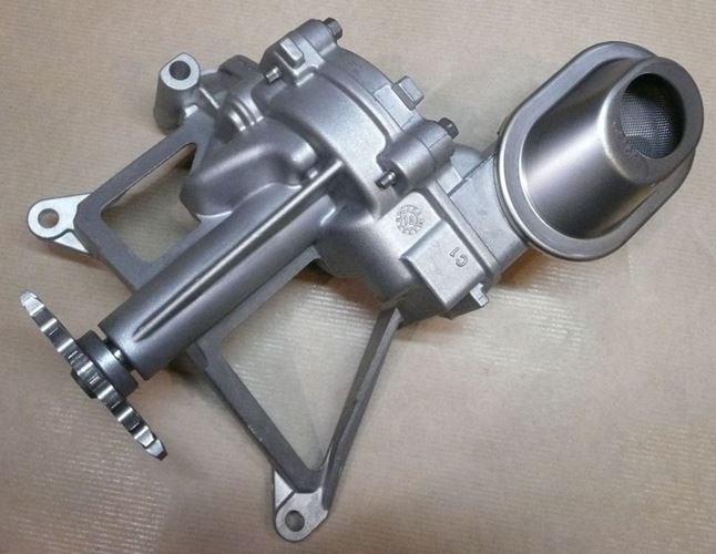 Pompa oleju Citroen C4 C5 C8 Peugeot 308 508 2.0 Hdi