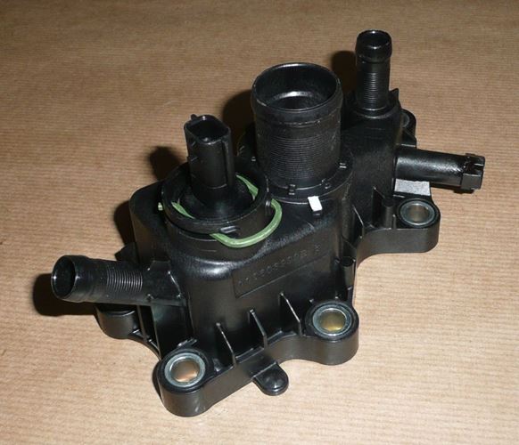Obudowa termostatu Renault Twingo III 0.9 Tce