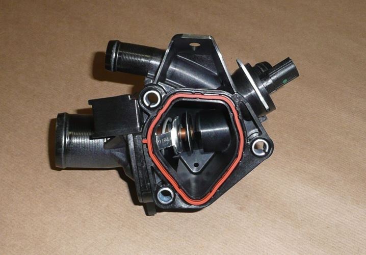 Obudowa termostatu Renault Master III 2.3 Dci