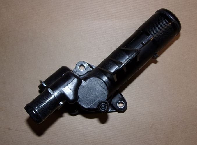 Obudowa termostatu Renault Megane II 1.5 D 03>