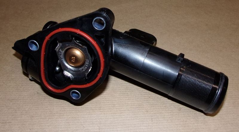 Obudowa termostatu Renault Megane II 1.5 D 03>