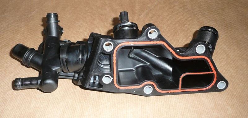 Obudowa termostatu Renault Clio IV 0.9 1.2 Tce