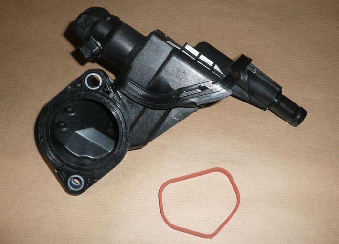 Obudowa termostatu Renault Clio IV 0.9 Tce
