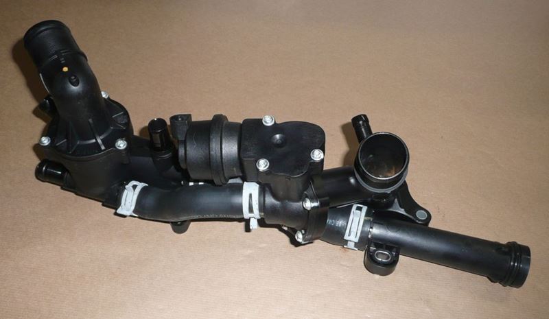 Obudowa termostatu Renault Megane III 1.6 Dci