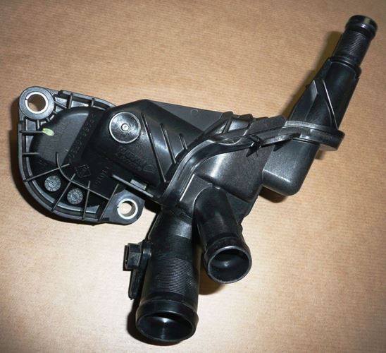 Obudowa termostatu Renault Clio IV 0.9 Tce