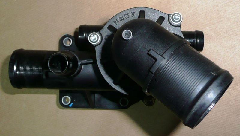 Obudowa termostatu Renault Megane III 1.6 Dci