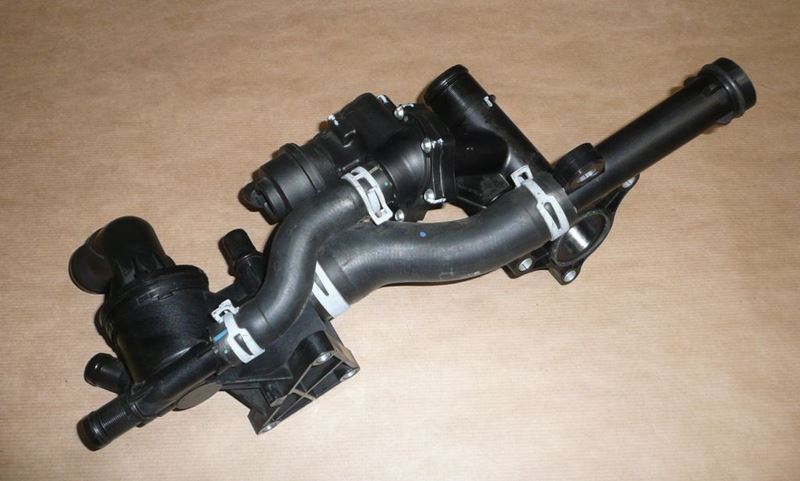 Obudowa termostatu Renault Megane III 1.6 Dci