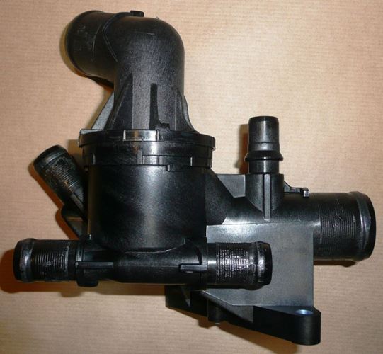 Obudowa termostatu Renault Megane III 1.6 Dci
