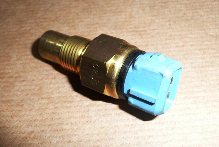 Czujnik temperatury oleju Citroen ZX Peugeot 406 2.0 16V