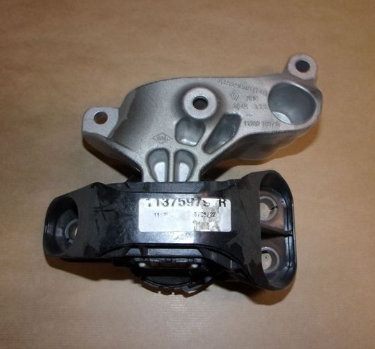 Poduszka silnika Renault Megane IV 1.6 16V Sce