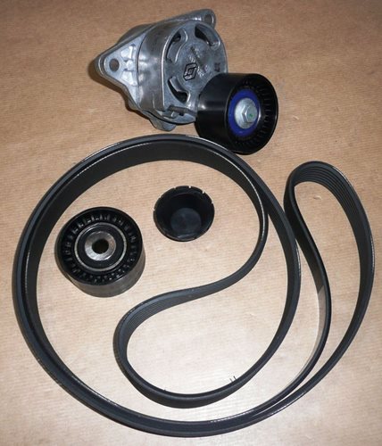 Komplet paska klinowego Renault Trafic II 2.5 Dci