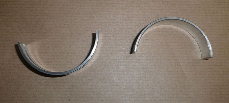 Para panewek głównych wału 1.6 dCi R9M - OE 122073826R - Oryginał Renault