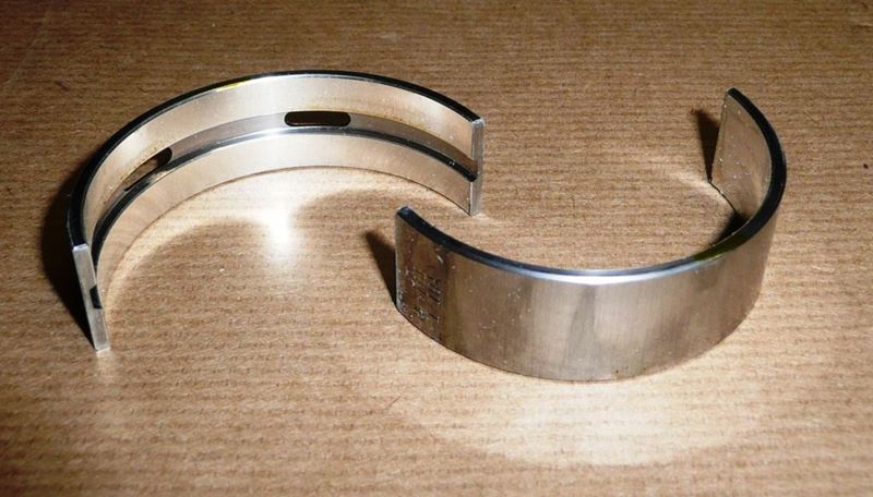 Para panewek głównych wału 1.6 dCi R9M - OE 122073826R - Oryginał Renault