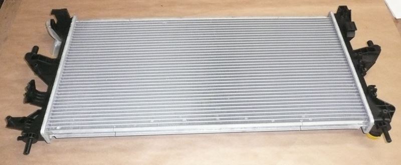 CHŁODNICA WODY P BOXER III
