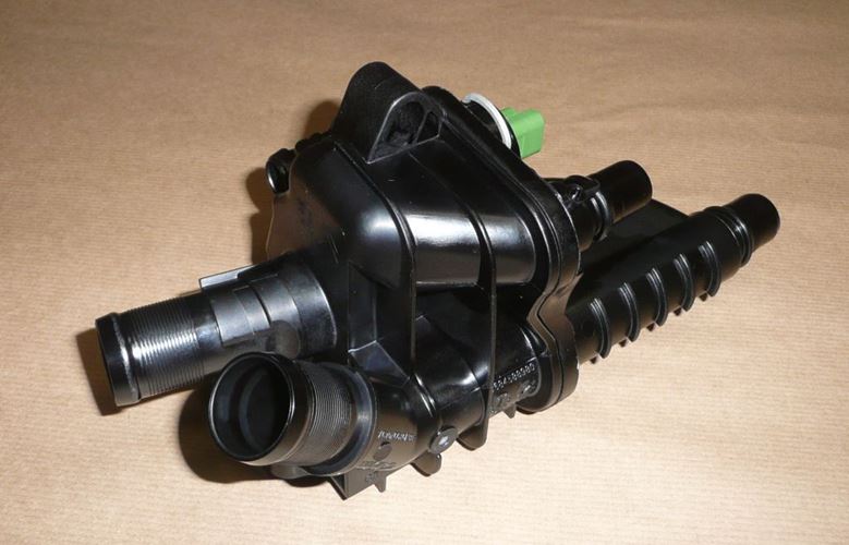Obudowa termostatu Citroen C3 C4 Peugeot 206 207 301
