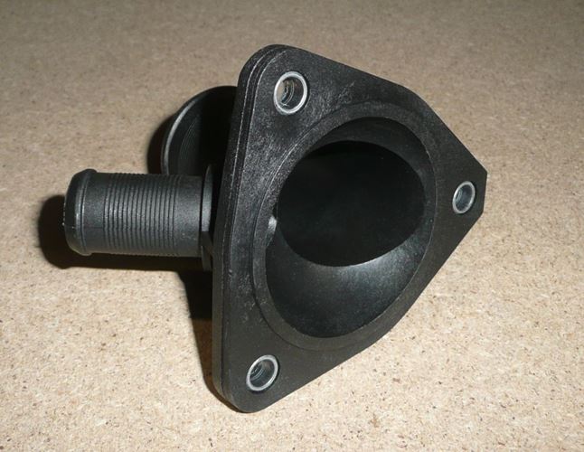 Obudowa termostatu Citroen Peugeot XUD7 9