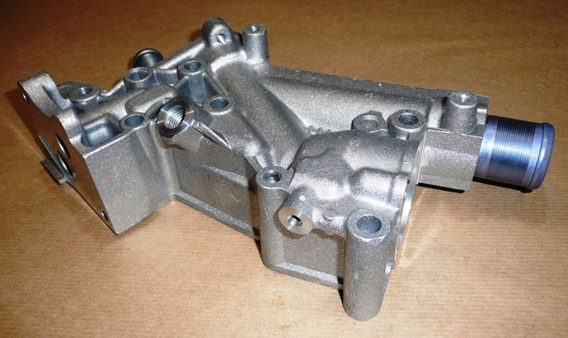 Obudowa termostatu Citroen C4 C5 Peugeot 206 2.0 16V