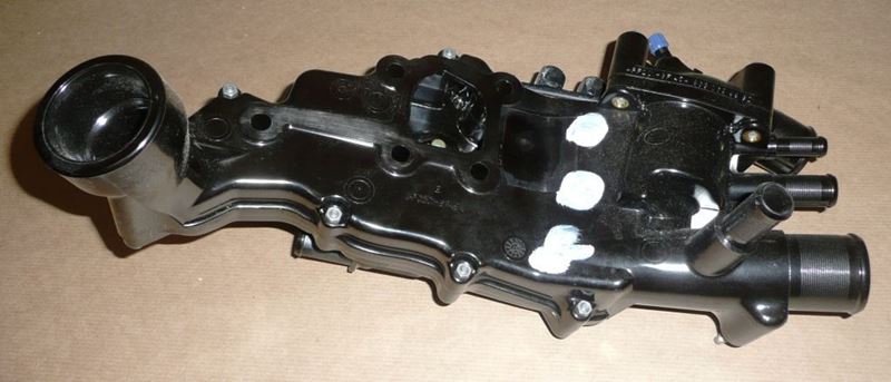 Obudowa termostatu Citroen C5 Peugeot 607 2.2 Hdi