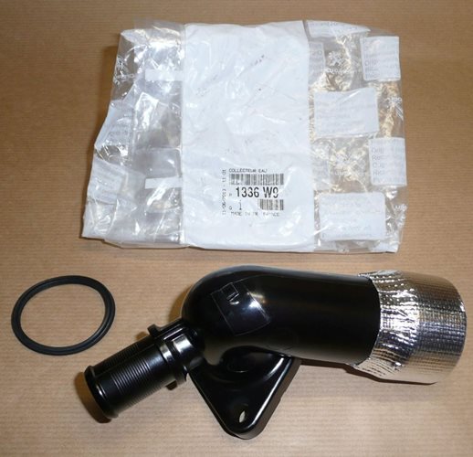 Obudowa termostatu Citroen C4 C5 Peugeot 307 2.0 Hdi