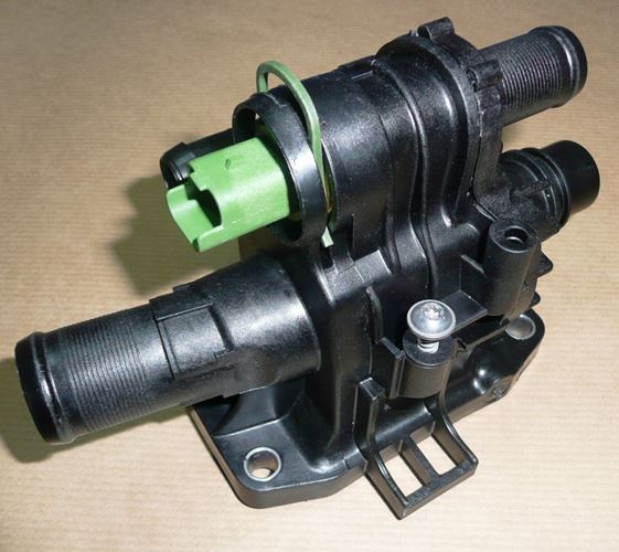 Obudowa termostatu Citroen Berlingo Peugeot 206 207