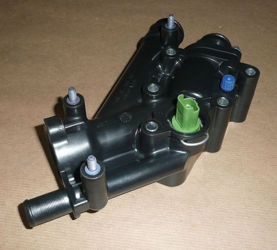 Obudowa termostatu Citroen C4 C5 II III Peugeot 307