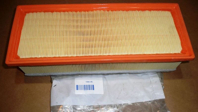 Filtr powietrza Citroen C5 II C6 Peugeot 407 2.2 HDi