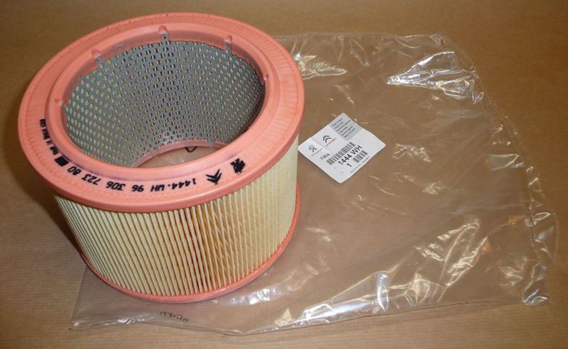 Filtr powietrza Citroen C15 Xsara Peugeot 306 Partner