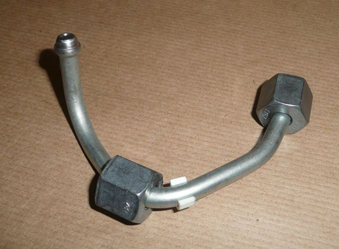 Przewód wtryskowy Citroen C5 X7 Peugeot 407 2.2 Hdi