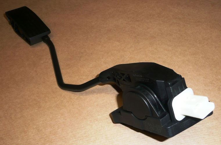 Pedał gazu Citroen C5 II C6 Peugeot 407