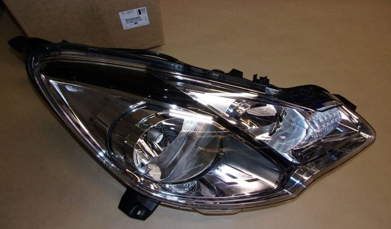Reflektor Citroen C3 III prawy