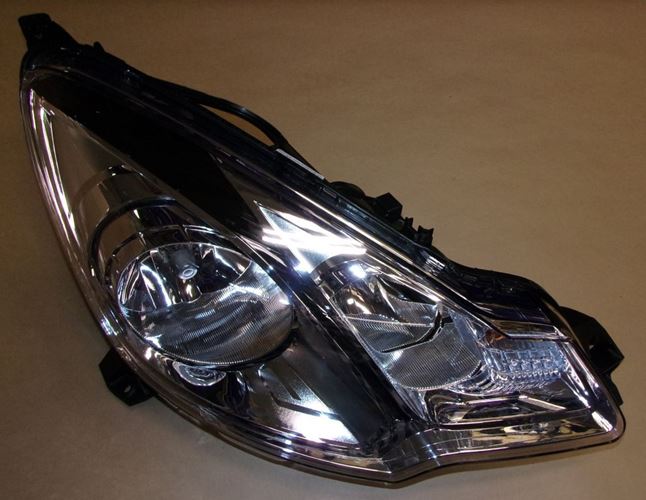 Reflektor Citroen C3 III prawy