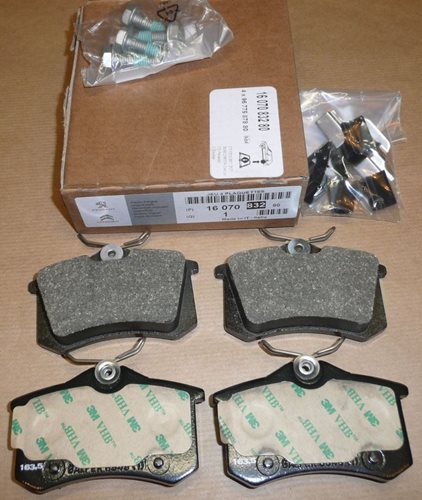 Klocki hamulcowe Citroen C3 Picasso Peugeot 207 Renault Clio 4 tył