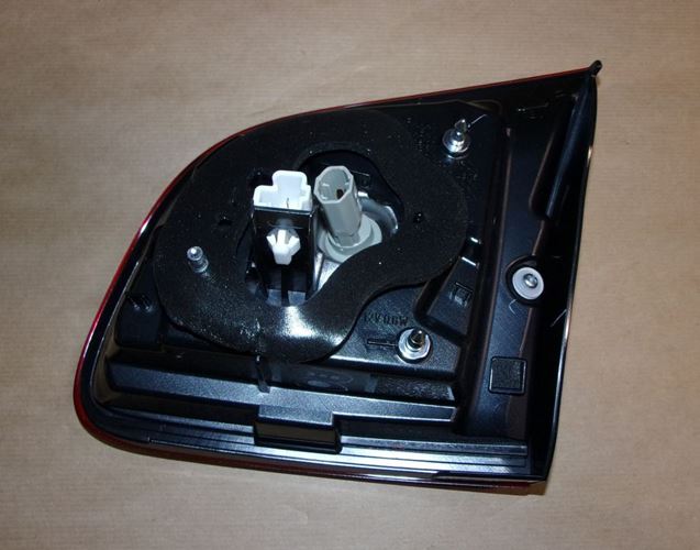 Lampa tylna Citroen C4 Aircross lewa