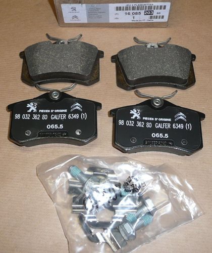 Klocki hamulcowe Citroen C3 Picasso Peugeot 207 Renault Clio 4 tył