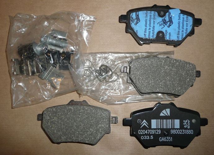 Klocki hamulcowe Citroen C4 Picasso Peugeot 308 3008 tył