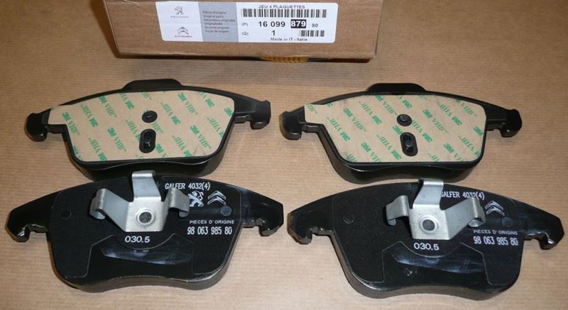 Klocki hamulcowe Citroen C4 Peugeot 207 208 307 przód 03>