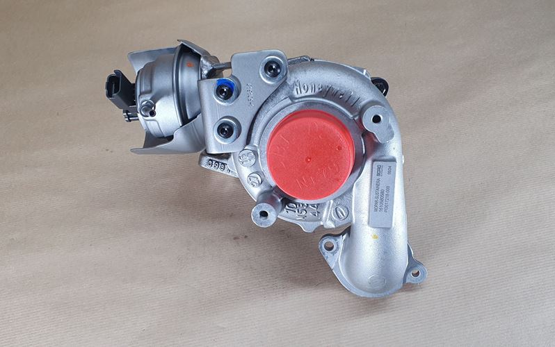 Turbosprężarka Oryginał Citroën Berlingo Peugeot 208 1.6 HDi
