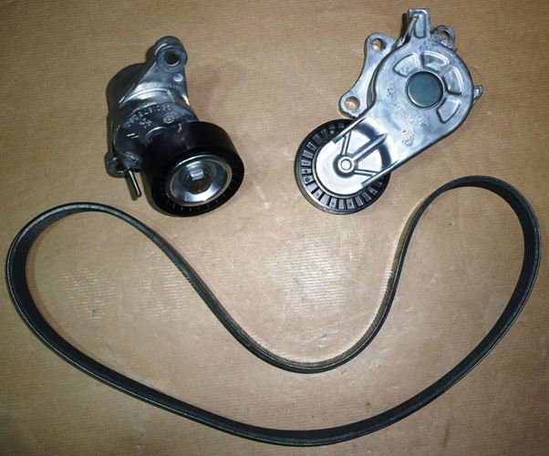 Komplet paska klinowego Citroen C3 C4 Peugeot 208 308 1.6 Hdi