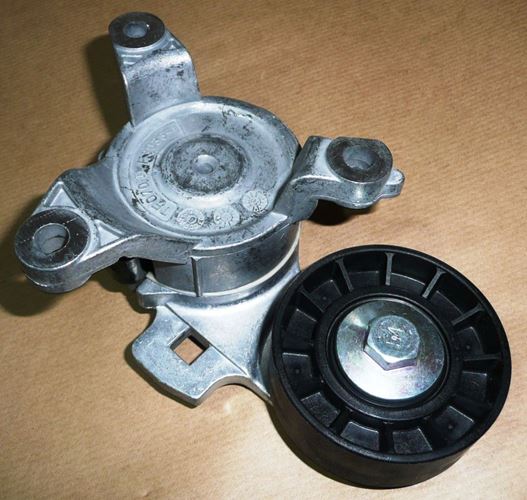 Napinacz alternatora Citroen C4 C5 X7 Peugeot 307 308 407