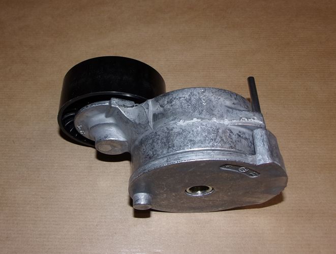 Napinacz alternatora Citroen C5 III DS5 Peugeot 308 2.0 Hdi