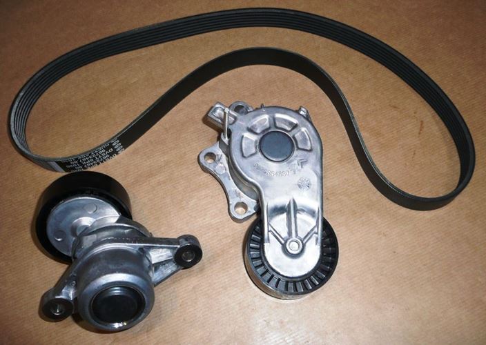Komplet paska klinowego Citroen C3 C4 Peugeot 208 1.4 1.6 Hdi