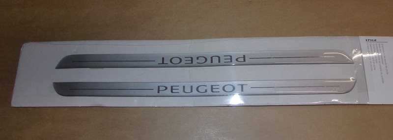 Nakładki progu Peugeot 108 301