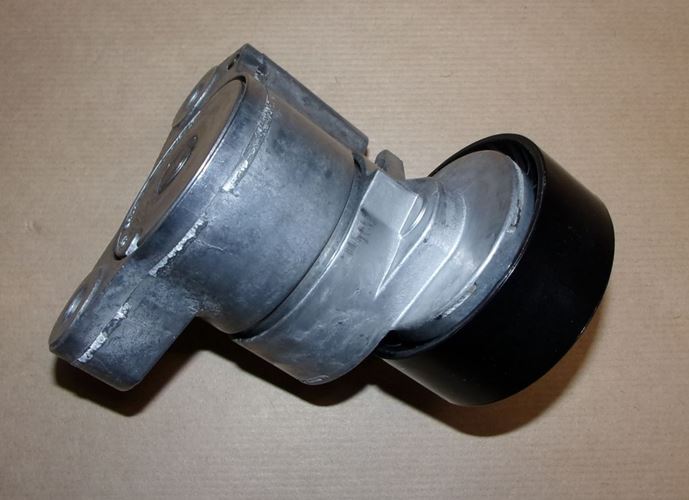 Napinacz alternatora Citroen C-Crosser Peugeot 4007