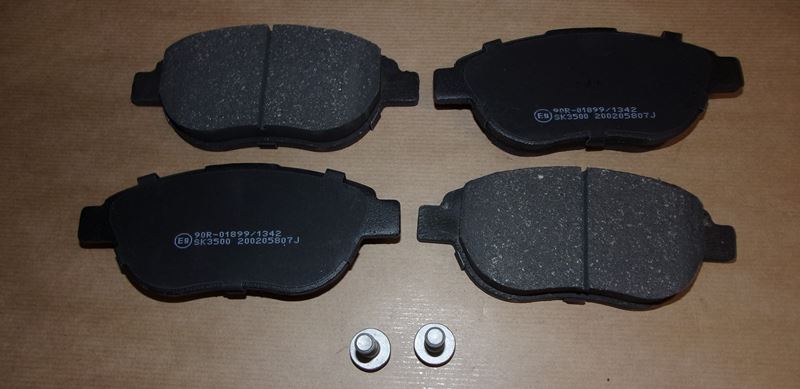 Klocki hamulcowe Citroen C4 Peugeot 307 1.4 1.6i BSC